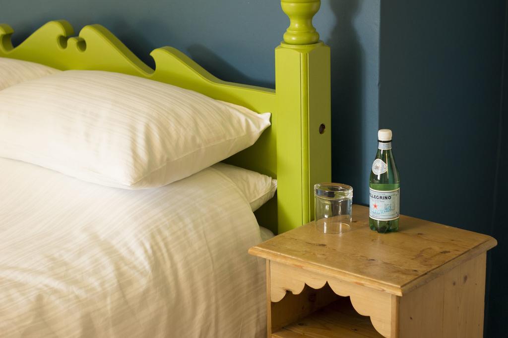 Fantinos Bed & Breakfast Thirsk Room photo
