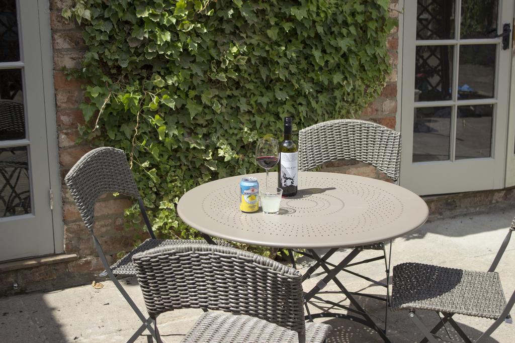 Fantinos Bed & Breakfast Thirsk Room photo